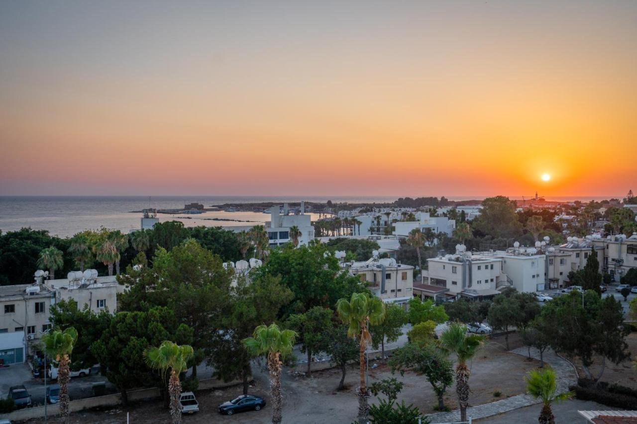 Aparthotel The Palmiers Paphos Esterno foto